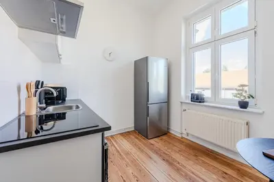 Küche/Küchenzeile in der Unterkunft Cozy 1BR - Family Retreat in Potsdam!