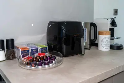 Kaffee-/Teezubehör in der Unterkunft Nofa Apartments - Altbau Apartments am Kudamm