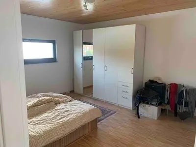 Ein Bett oder Betten in einem Zimmer der Unterkunft Ruhige Wohnung für Familien mit kindern im herzen Prenzlauer Bergs