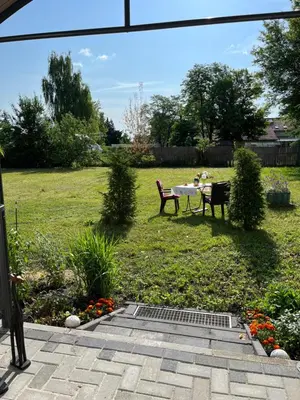 Ein Garten an der Unterkunft Ferienwohnung im Grünen