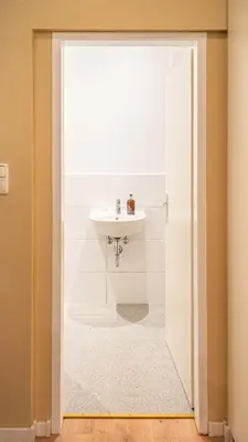 Ein Badezimmer in der Unterkunft Modern Studio Apartment