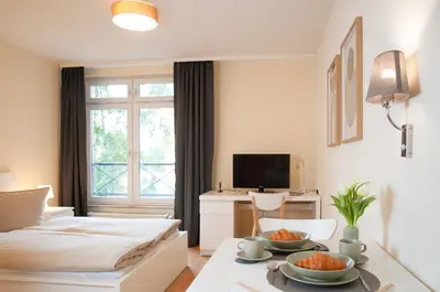 Grundriss der Unterkunft Ruhiges Studio Apartment Berlin Mitte 26m2 - U-Bahn Leopoldplatz by Rooms Berlin