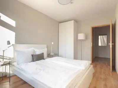 Grundriss der Unterkunft 2-Zimmer City Apartment Berlin Mitte 50m2 - U-Bahn Leopoldplatz by Rooms Berlin