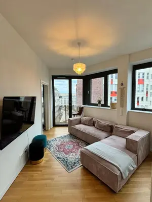 TV/Unterhaltungsangebot in der Unterkunft Check Point Charlie Luxury Apartment with Balcony