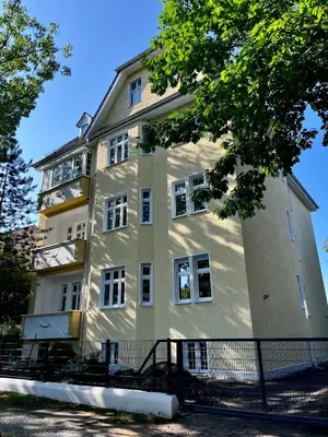 Das Gebäude in dem sich die Ferienwohnung befindet