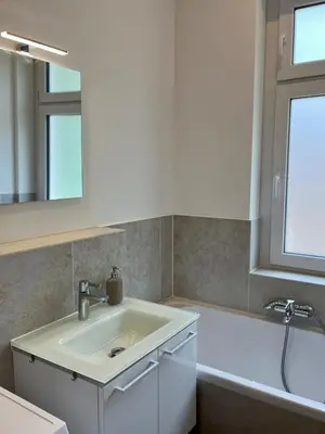 Ein Badezimmer in der Unterkunft Zur Kaiserin - im Süden Berlins