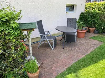 Ein Garten an der Unterkunft Bad Saarow Ferienhaus Am Hafen