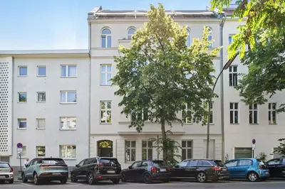 Das Gebäude in dem sich die Ferienwohnung befindet