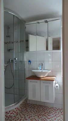 Ein Badezimmer in der Unterkunft Ferienhaus Kiefernwäldchen Mellensee