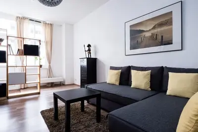 TV/Unterhaltungsangebot in der Unterkunft Comfortable 2-room apartment for rest & work P-Berg