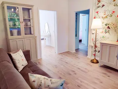Ein Sitzbereich in der Unterkunft Romantic City Home Alexanderplatz Berlin