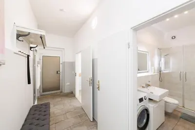 Ein Badezimmer in der Unterkunft Urban Stay Berlin Wilmersdorf