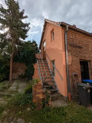 Das Gebäude in dem sich die Ferienwohnung befindet