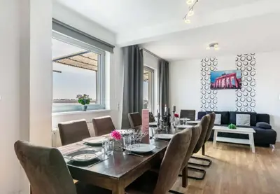 Ein Sitzbereich in der Unterkunft Berlin Central Premium Apartments for Groups