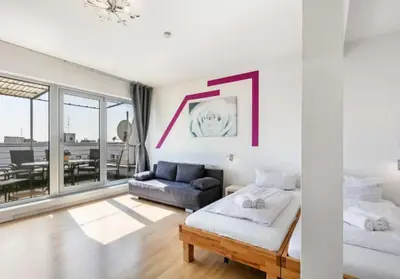Ein Sitzbereich in der Unterkunft Berlin Central Premium Apartments for Groups