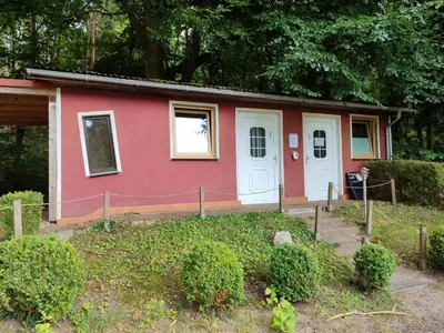 Ein Garten an der Unterkunft !Nur Stellplatz! Wohnwagen- & Mobil und Zelt Stellplatz 