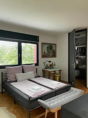 Ein Sitzbereich in der Unterkunft Tinyhaus