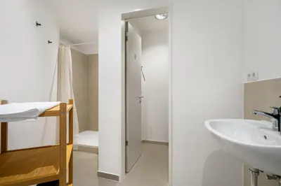 Ein Badezimmer in der Unterkunft Bright & Spacious Berlin Home