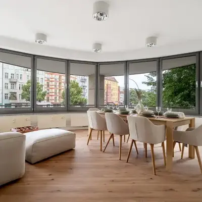 Bright & Spacious Berlin Home