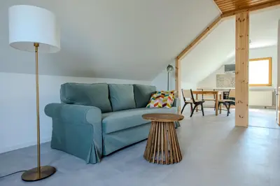 Ein Sitzbereich in der Unterkunft Ferienwohnung am Wolletzsee