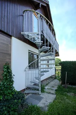 Das Gebäude in dem sich die Ferienwohnung befindet