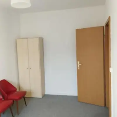 A Cosy and Bright Room with good lighting