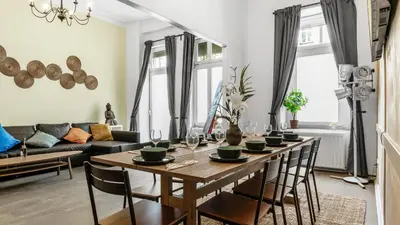 Ein Sitzbereich in der Unterkunft Apartment im Samariterviertel - 120QM