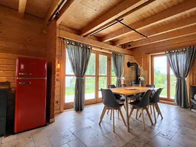 Küche/Küchenzeile in der Unterkunft Chalet Seeblick 21 by Interhome