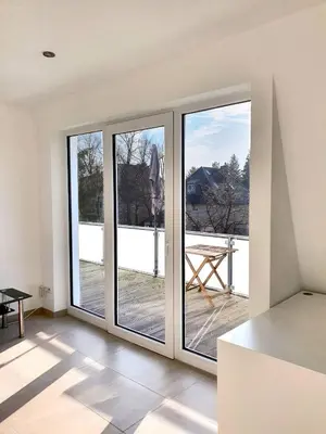 Ein Balkon oder eine Terrasse in der Unterkunft SunWest - Apartment in Kleinmachnow