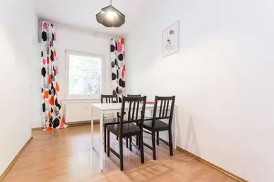 Ein Sitzbereich in der Unterkunft Ferienwohnung Sahlfeld im Herzen von Berlin