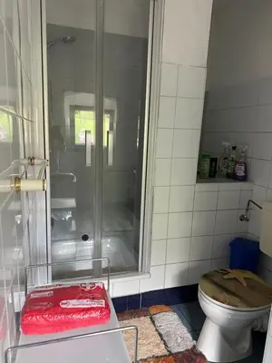 Ein Badezimmer in der Unterkunft Finca Sommerfeld 2-Zimmerhaus mit Terrasse und Garten