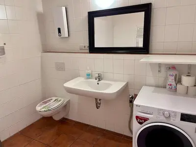 Ein Badezimmer in der Unterkunft Beautiful Apartment in Brüsseler Kiez