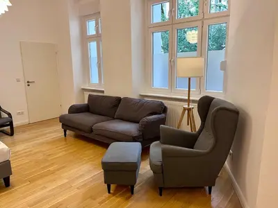 Ein Sitzbereich in der Unterkunft Beautiful Apartment in Brüsseler Kiez
