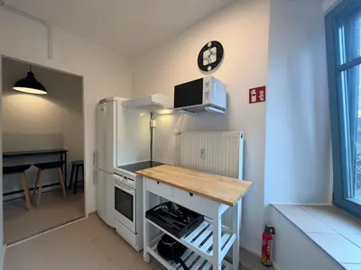 Küche/Küchenzeile in der Unterkunft Modern 50sqm Apartment Sleeps 4 Free Parking