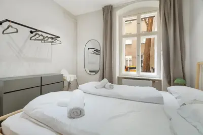 Ein Bett oder Betten in einem Zimmer der Unterkunft Neukölln Vibes Tiny and Trendy