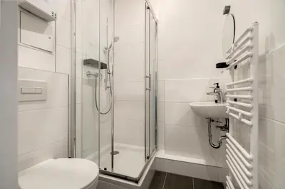 Ein Badezimmer in der Unterkunft Neukölln Vibes Tiny and Trendy