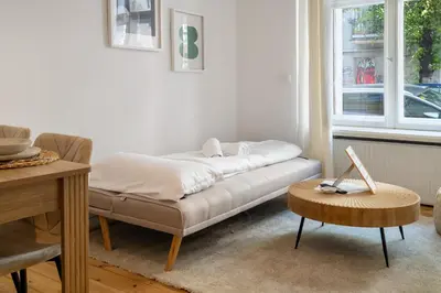 Ein Bett oder Betten in einem Zimmer der Unterkunft Neukölln Vibes Tiny and Trendy