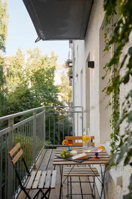 Ein Balkon oder eine Terrasse in der Unterkunft nestup - Zentrales 120 qm Design-Loft mit Balkon