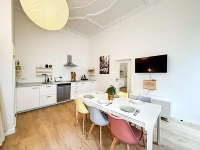 Küche/Küchenzeile in der Unterkunft Great 2-room apartment Palace Charlottenburg
