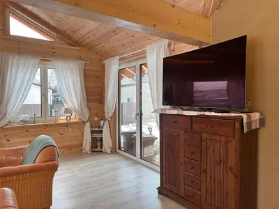 TV/Unterhaltungsangebot in der Unterkunft Ferienhaus 4 Elemente in Selchow mit tollem Garten