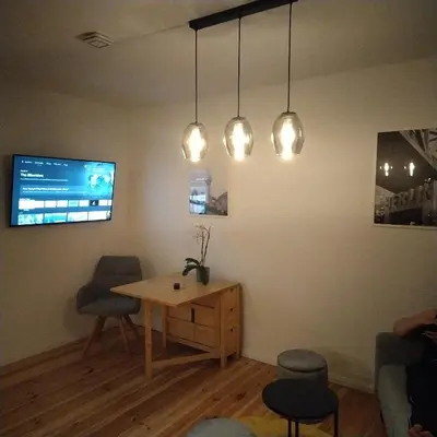 Ein Sitzbereich in der Unterkunft Tempelhof Apartment