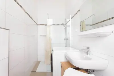 Ein Badezimmer in der Unterkunft central I 2 bedroom I fast Wifi