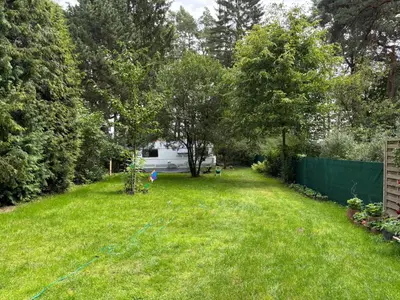 Ein Garten an der Unterkunft Lazy Days Caravan