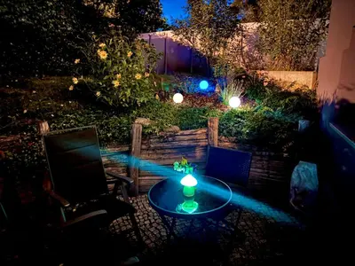 Ein Garten an der Unterkunft Wohlfühloase Berlin Mahlsdorf