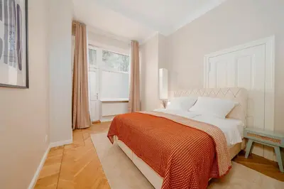 Ein Bett oder Betten in einem Zimmer der Unterkunft LB Living - Berlin Central - Grand Luxury Suite