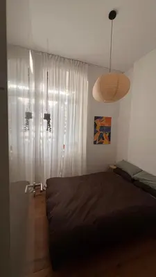 Ein Bett oder Betten in einem Zimmer der Unterkunft Stylish flat in the heart of vibrant Kreuzberg