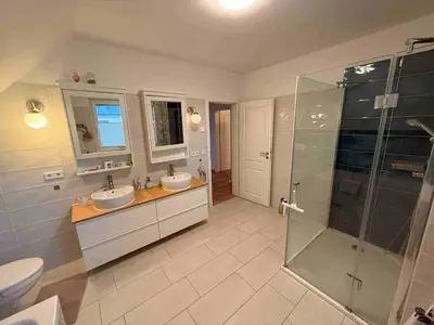 Ein Badezimmer in der Unterkunft EFH Ferch