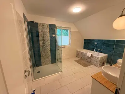 Ein Badezimmer in der Unterkunft EFH Ferch