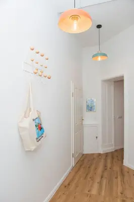 Grundriss der Unterkunft Colorful flat near vibrant Boxhagener Platz