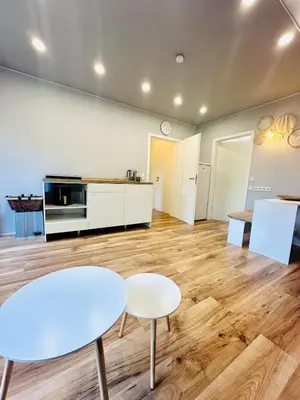 Küche/Küchenzeile in der Unterkunft Ferienwohnung Prieros am Langer See mit Klima